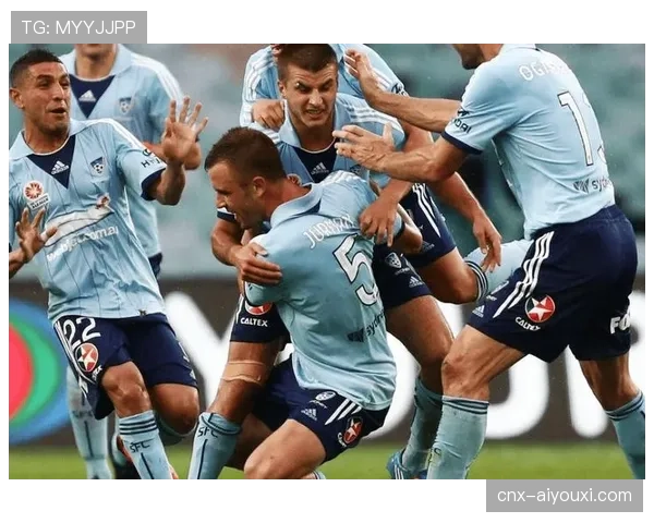 中央海岸水手与纽卡斯尔喷气机首发阵容公布 吉布森与库珀亮相首发阵容